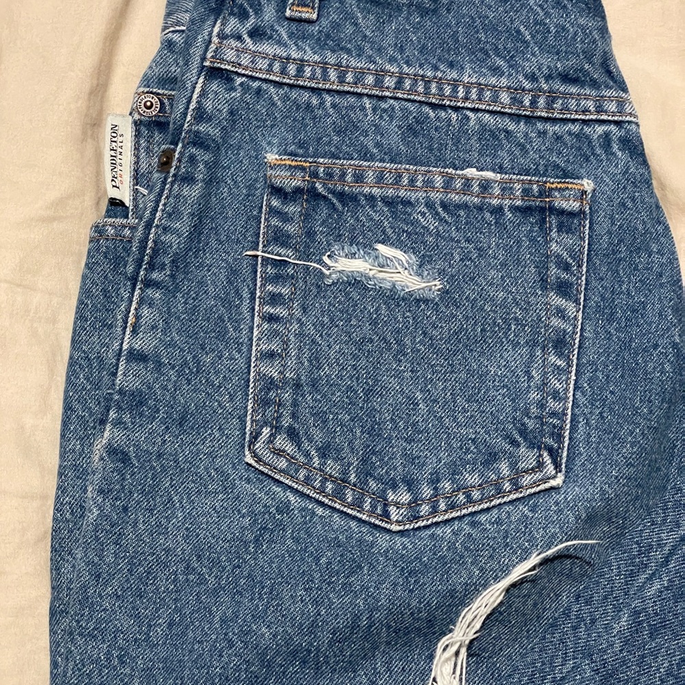 Pendleton Ripped Jeans - Picture 3 of 8